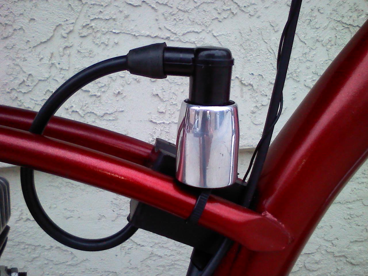 Click image for larger version

Name:	Spark cover wire.jpg
Views:	88
Size:	174.0 KB
ID:	12064