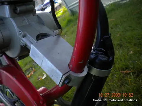 Click image for larger version

Name:	close up of motor mount-1.JPG
Views:	535
Size:	146.9 KB
ID:	17744