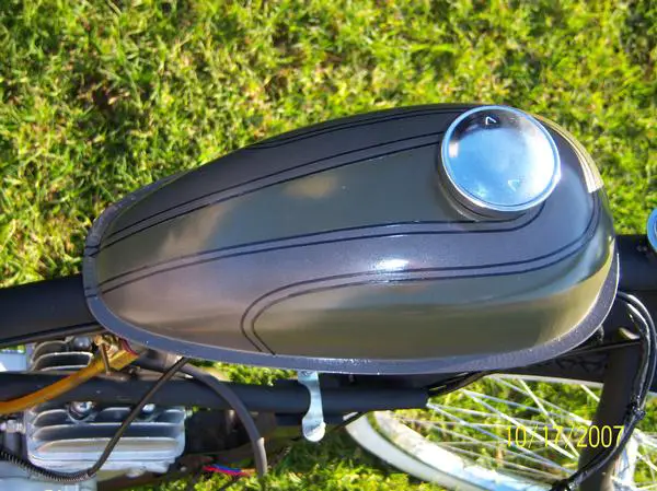 Click image for larger version

Name:	bike tank.jpg
Views:	309
Size:	59.9 KB
ID:	3186