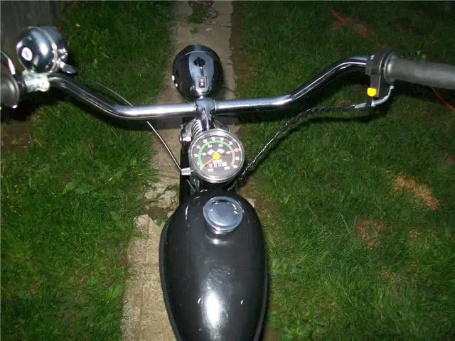 Click image for larger version

Name:	Schwinn11.jpg
Views:	317
Size:	57.5 KB
ID:	8172