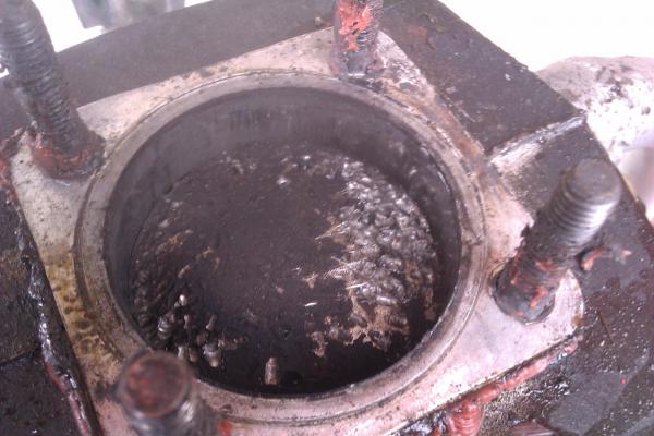 damaged cylinder and piston