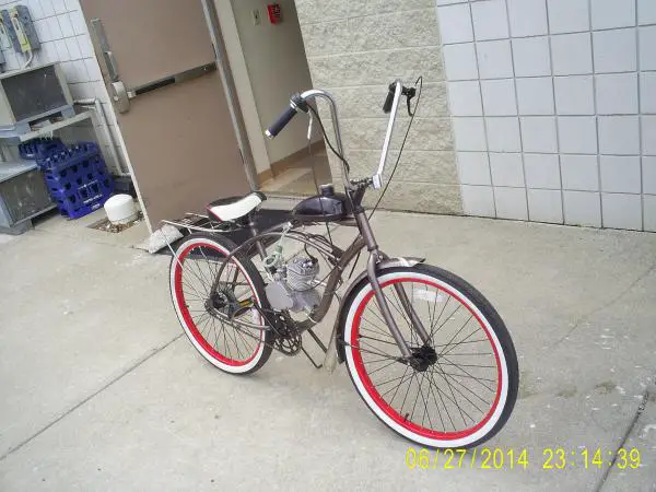 These pictures beside the building are pictures of the bike when i first got it put together. The bike was running very rough and I didnt know alot ab
