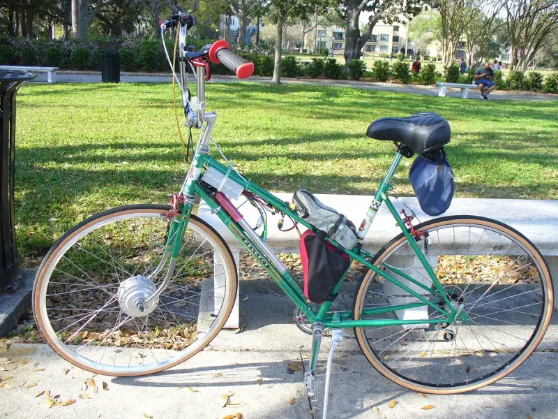 peugeot electric.jpg