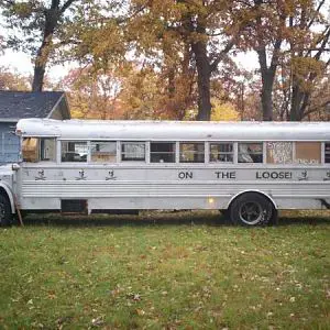 veggie oil powered punk rawk tour bus!