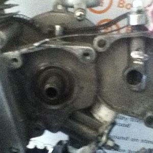 here you can see on the left how the chain must have rubbed the clutch case