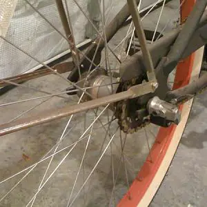 Rear hub, need some help with taking away this rear hub shifty thingy, i want the bike as simple as possible.