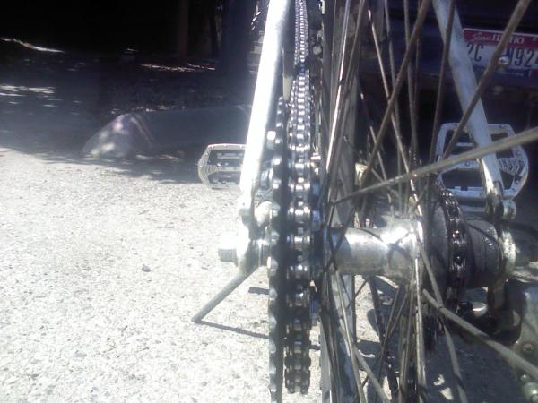 06.12.2011

My homemade "top hat" adapter.

Hopefully it will help pave the way for a dual motor setup on two chain sprockets in the back.