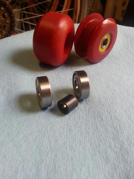 2013/09/10
pic#2
Idler tensioner Roller I made up from skateboard wheel for one of the other forum members, this is how I do all of mine for my bike