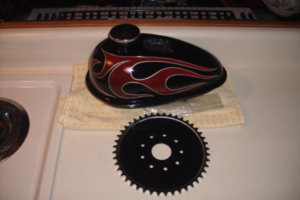 305  Completed tank & sprocket paint jobs.