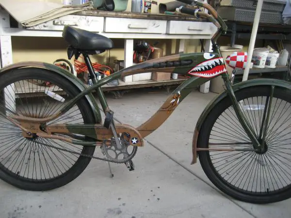 airbrushed P-40 bike