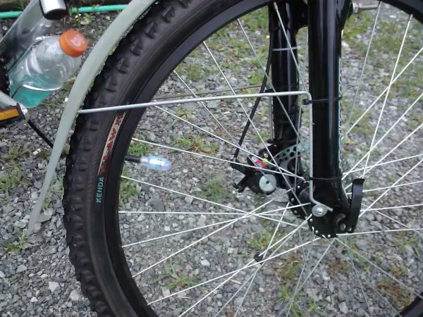another full pic of how the fender stay is fashioned and mounted