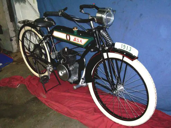 BSA repro 2011 This was the winter project...finished just in time for the 2011 Bike show.
