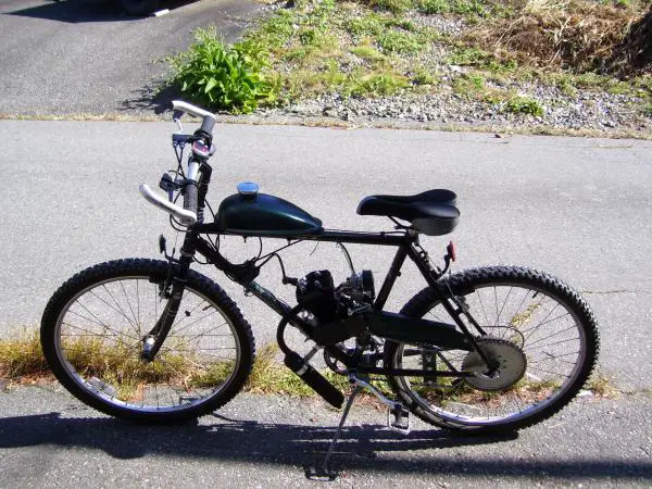 Build #2 - Everest Quest with 66/80cc motor, 48-tooth sprocket -  Left side