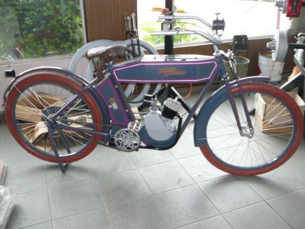 Found this on google images, the motor fooled me for a while because it was so well  camouflaged with the faux crank case. More pics to arrive soon