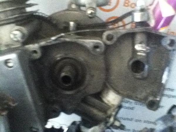 here you can see on the left how the chain must have rubbed the clutch case