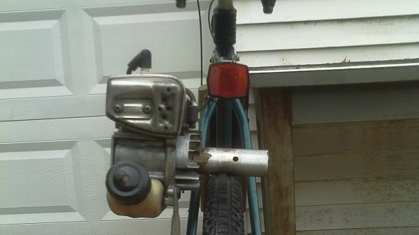 Need to post some new pics.  Since this shot I've shaved the flywheel vanes down 
&  shortened the drive peg by about half.