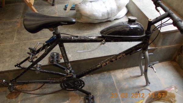 preparing the third bike
----------------------
preparando minha terceira motorizada