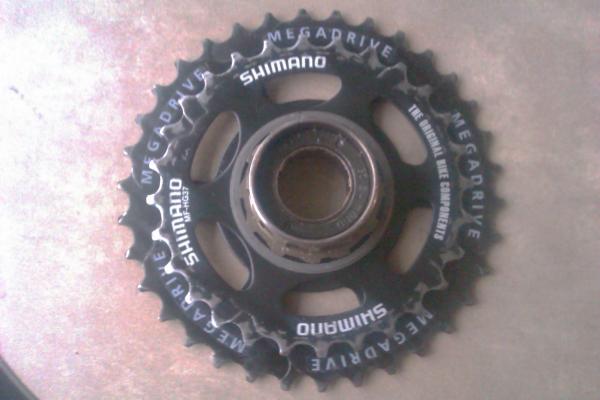 Shimano 28 Sprocket.