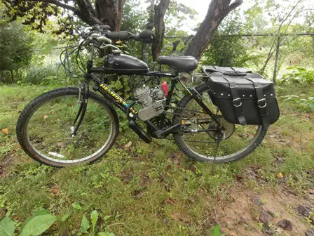 Swapped the motor to a smaller mountain bike so that I could touch the ground.