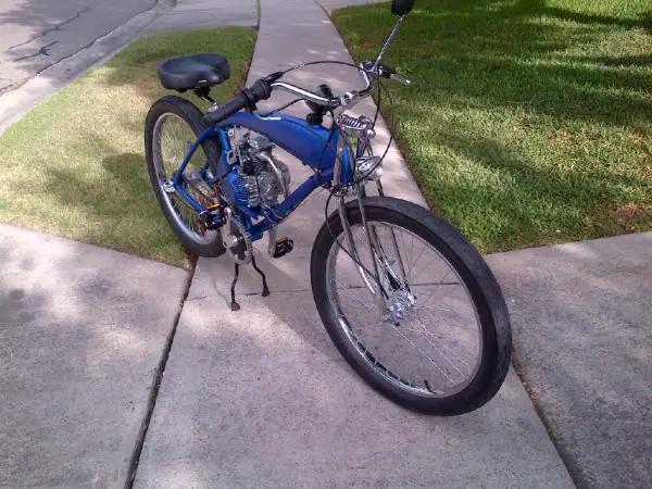 The Blueberry - HS-142 / 3 speed rear hub.  There's about a matchbook cover clearance on those 3" tires!