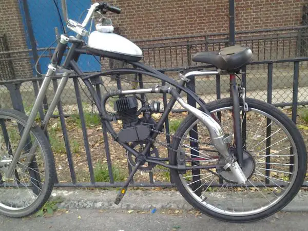 This is my newest ride a cruiser with my old triple tree. Same engine puch head 22 or 23 inch header , awesome power.