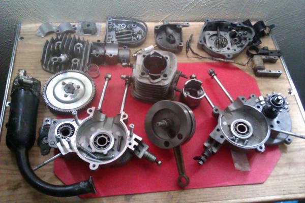 This is the motor to my huffy,currently being rebuilt because i wore out the rod bearings..