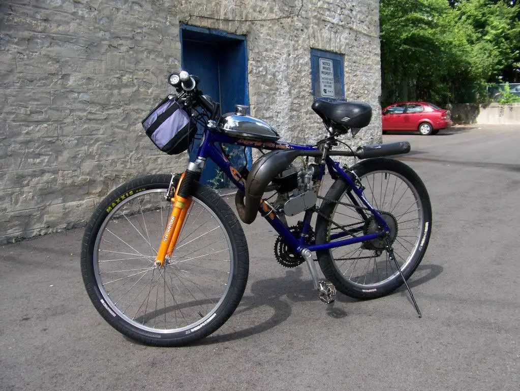 MOTORBIKEAUG2010002.jpg