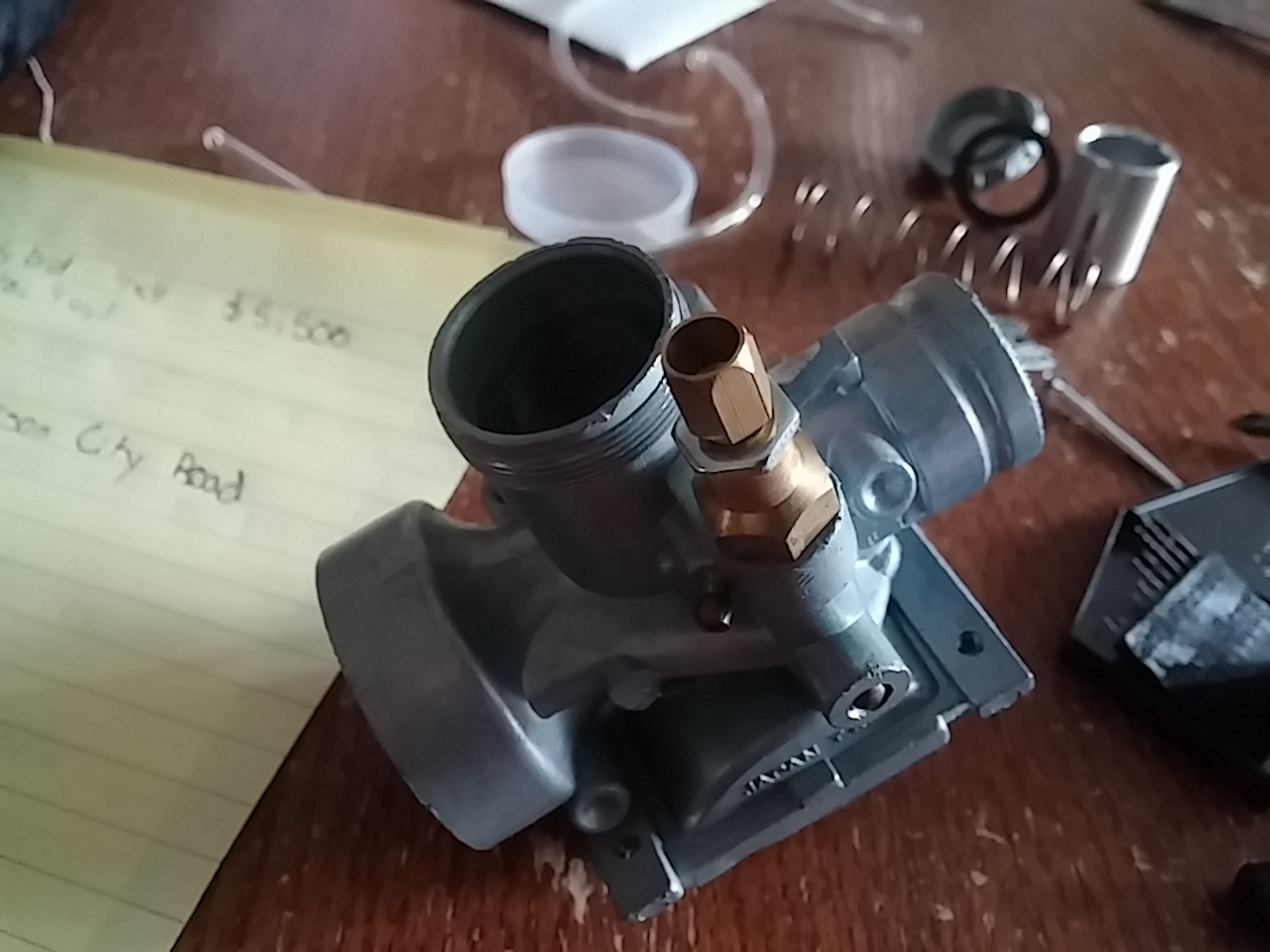 pa8x2F6.jpg