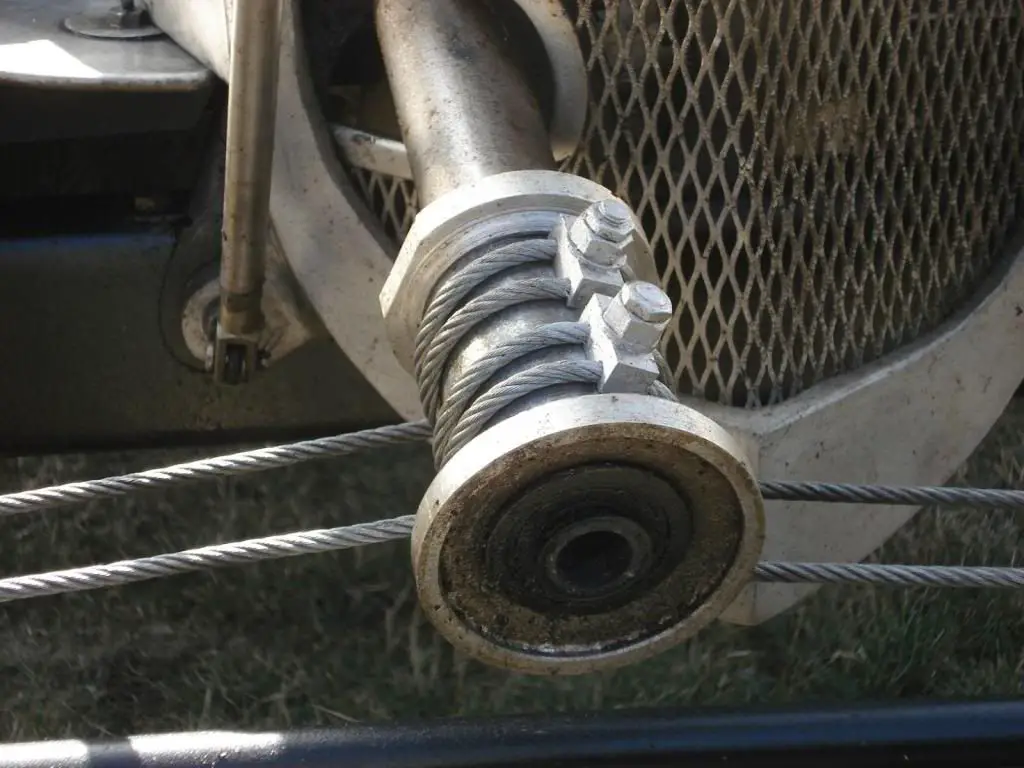 WireAndBobbinSteering_zps1aa8b850.jpg