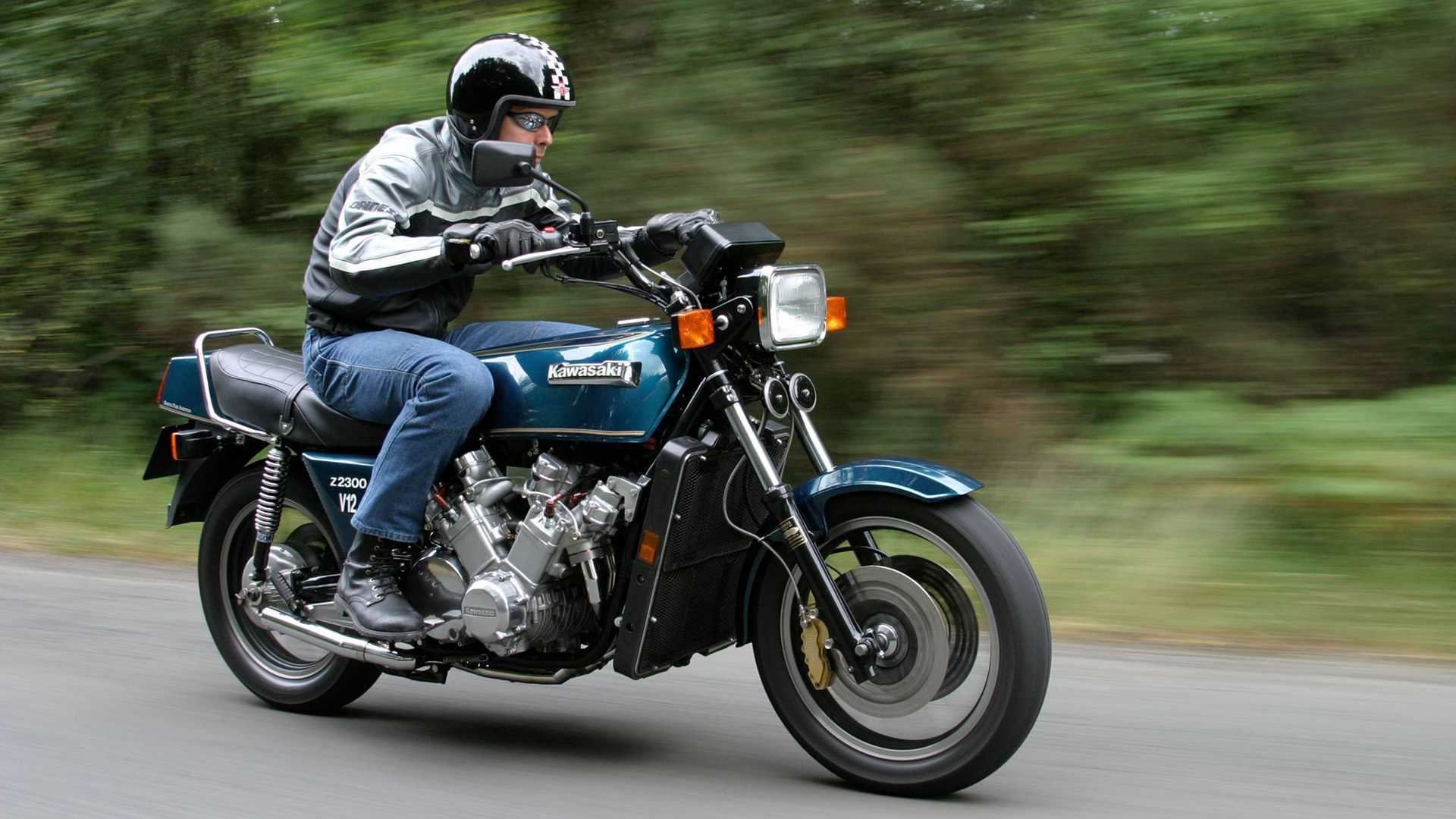 www.rideapart.com