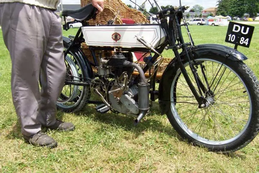 1905-riley-855x570.jpg