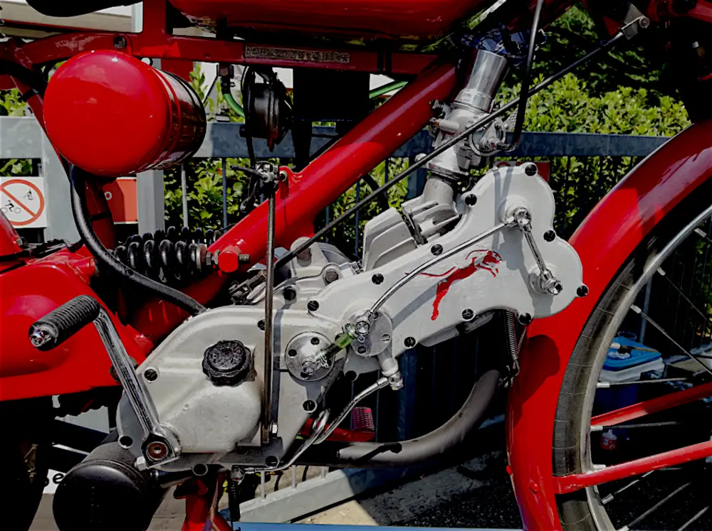 4-guzzino-dohc.png