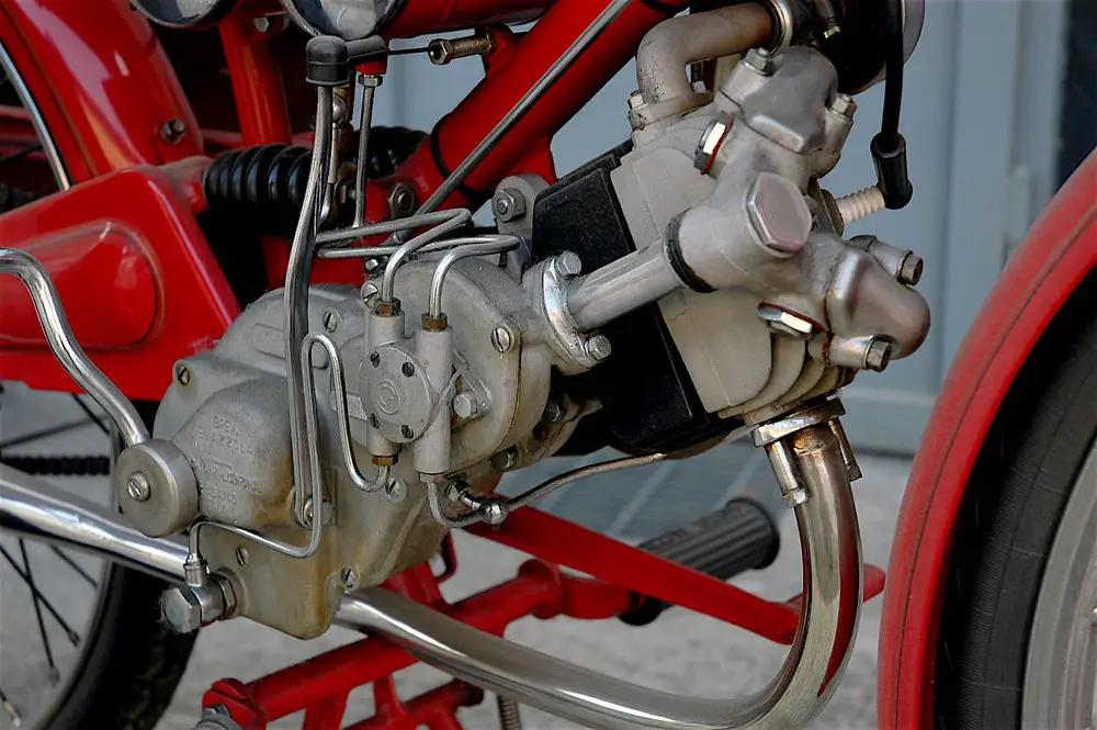 3-guzzino-4t-1.jpg