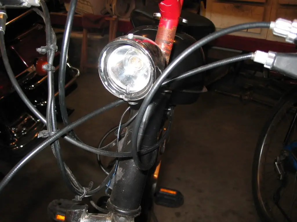homemadeheadlight.jpg