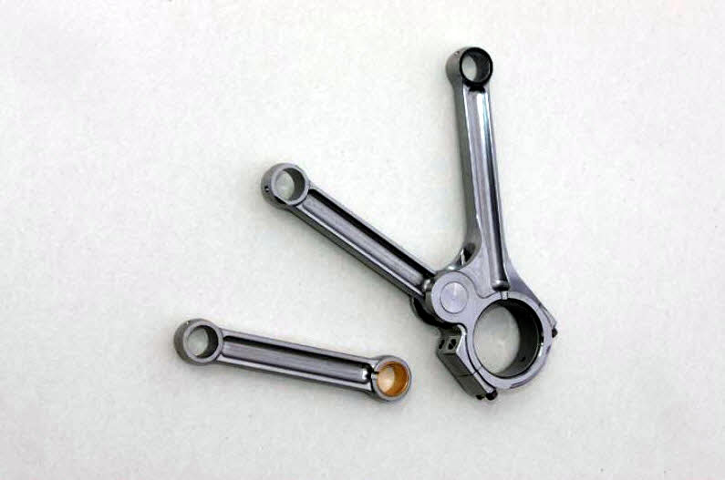 drysdale-godzilla-vtwin-connecting-rods.jpg