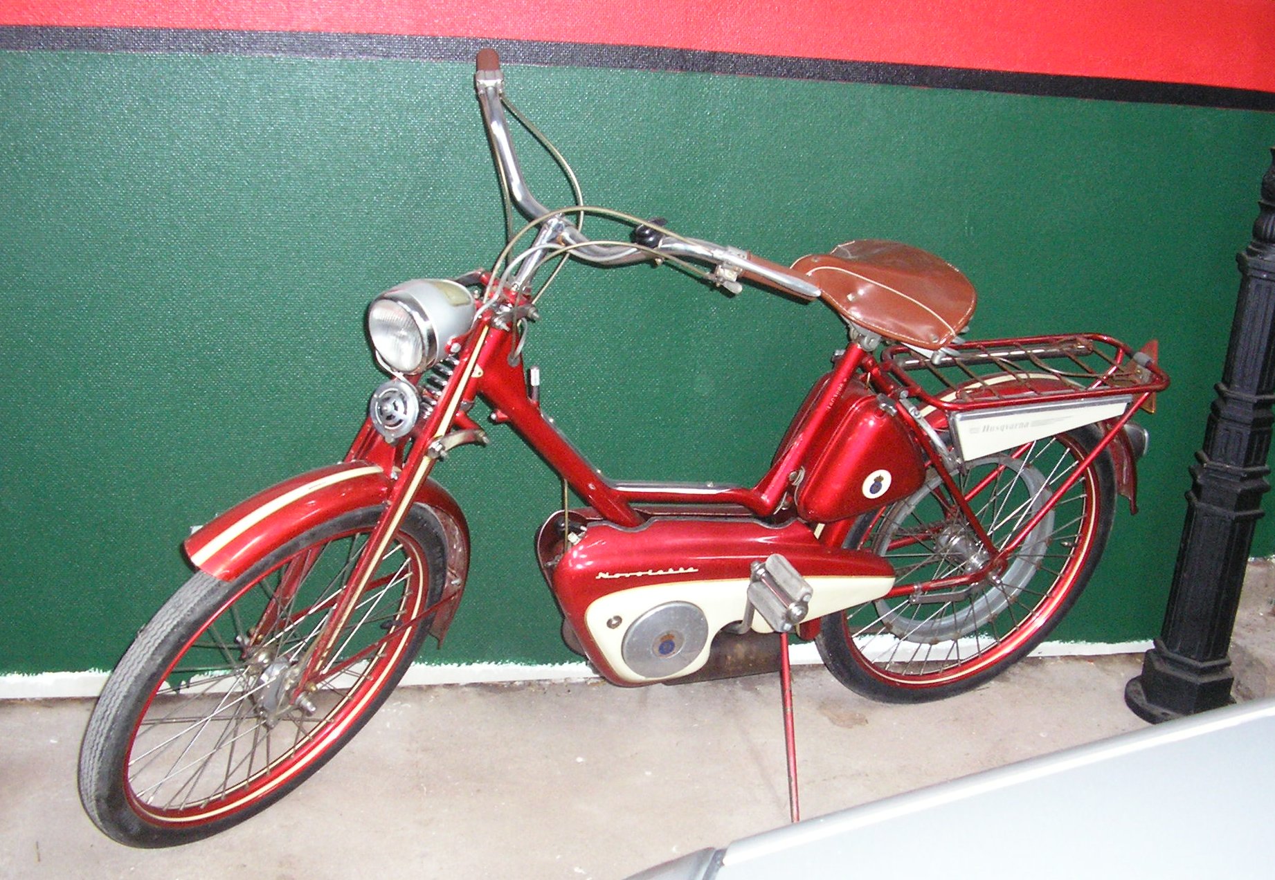 Novolette-moped.jpg