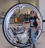 th_kerryV8Mono-wheel.jpg