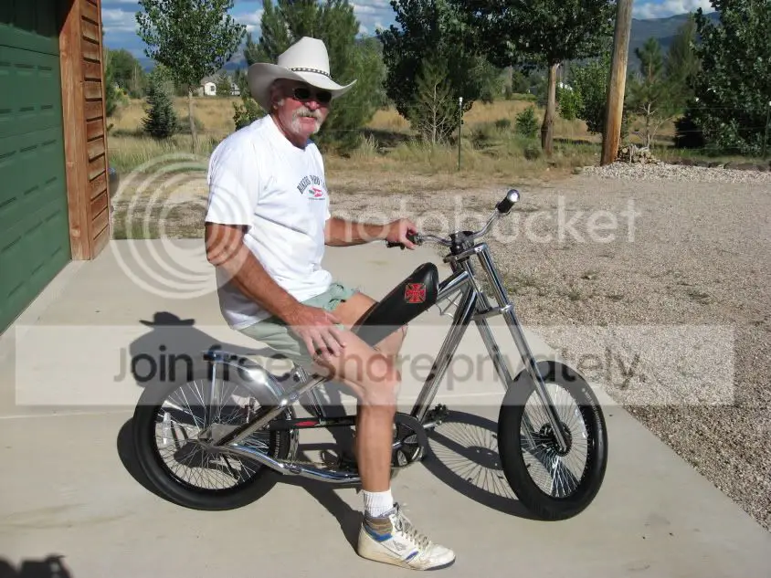 IMG_0773ShovelcowboyonWCCbike.jpg