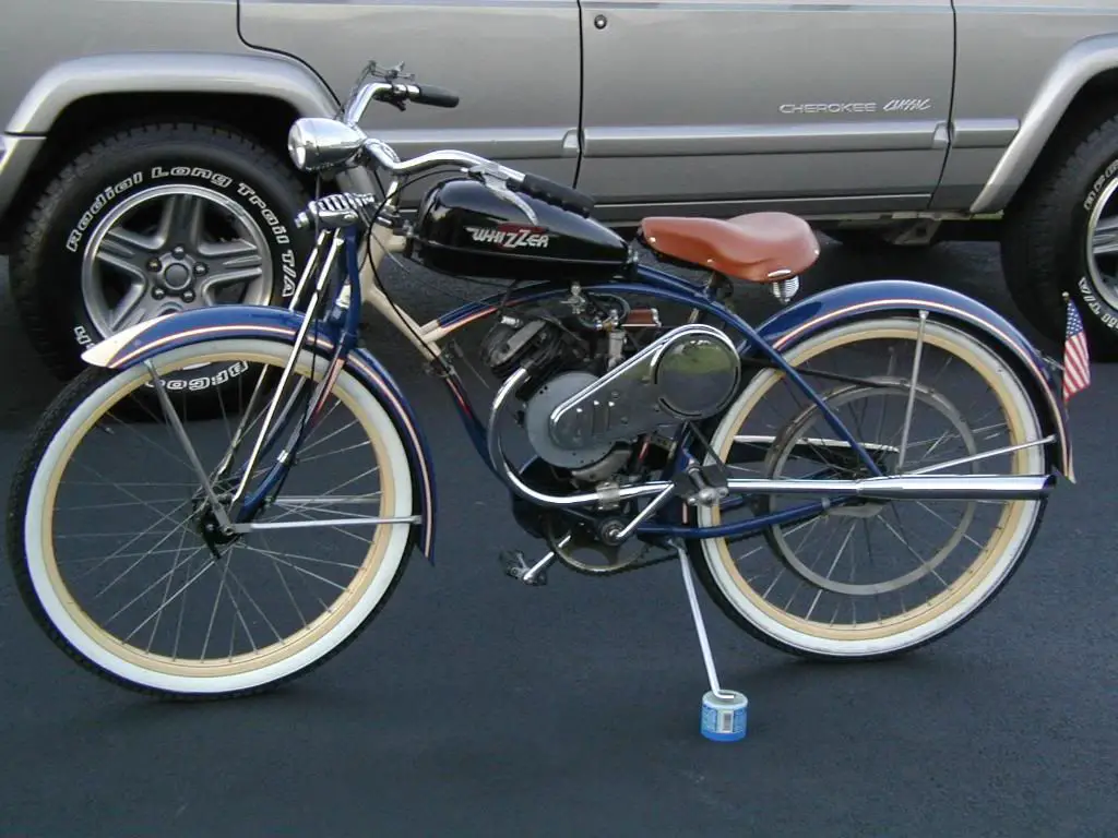 Whizzer1.jpg