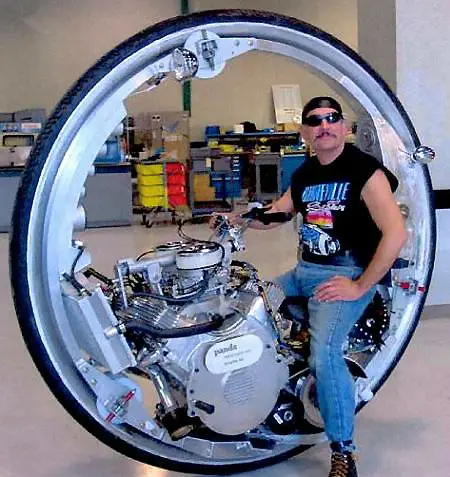 onewheeledmotorcycle.jpg