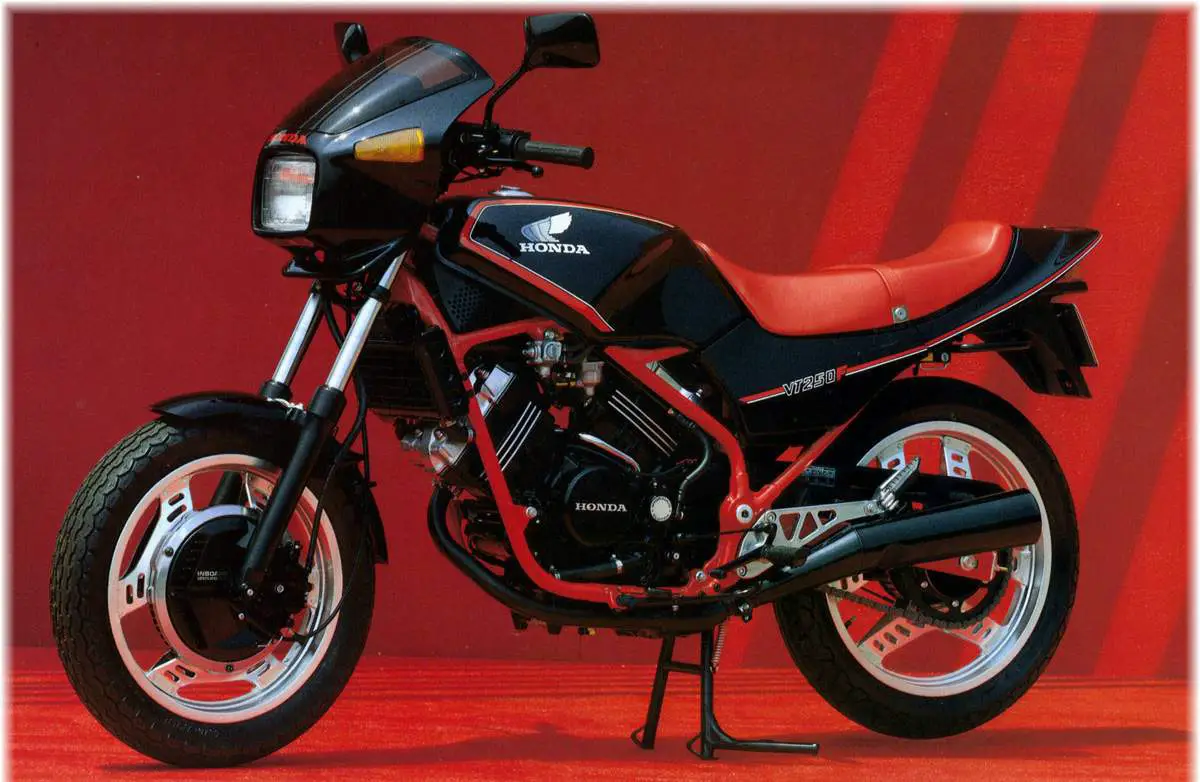 vt250f-83.jpg