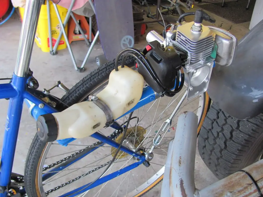 Motorbikepaintedmotor004.jpg