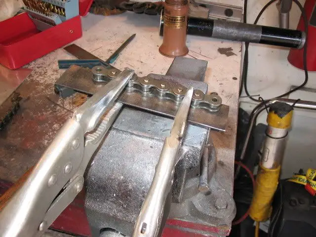 chainbreaker004.jpg