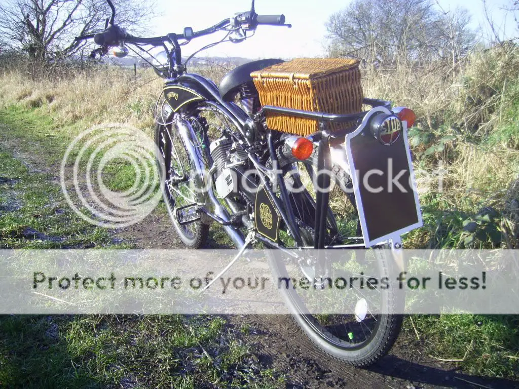 Archiecrashedout013.jpg