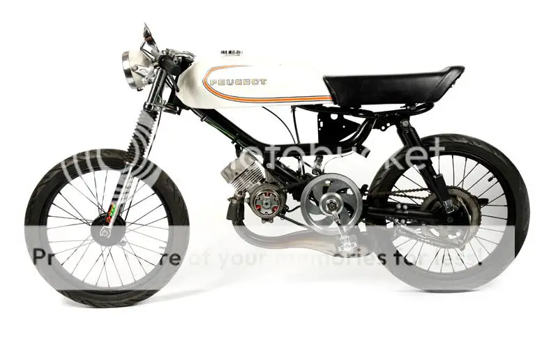 Mopeds_Peugeot_1977.jpg