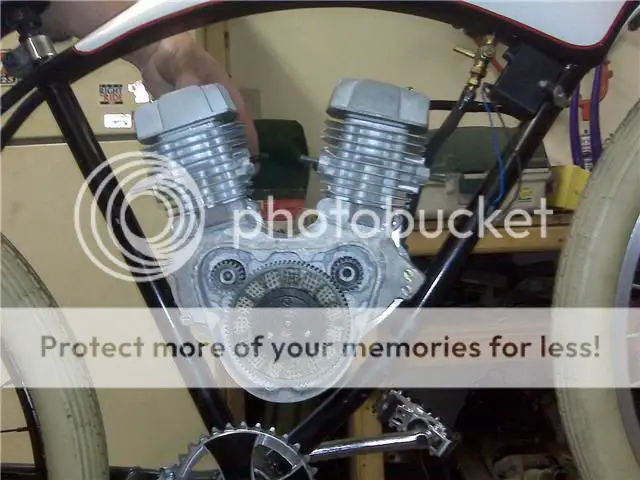 Motorized_Bicycle_V_Twin110cc.jpg