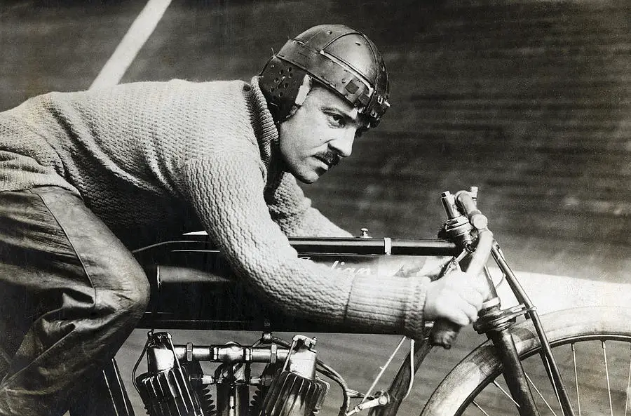 in-the-wind-on-an-indian-motorcycle-1913-daniel-hagerman.jpg