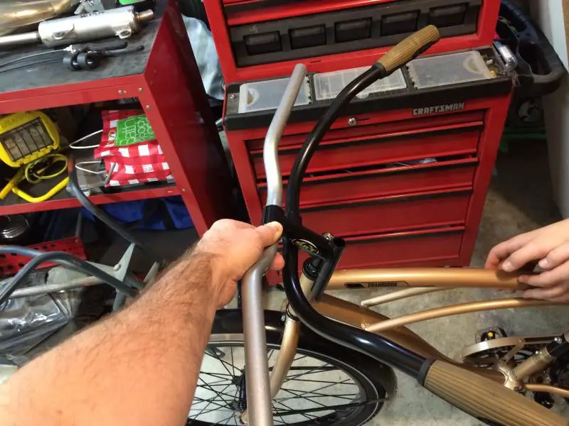 1143538d1387493702-hos-builds-gas-powered-bike-donald-neck-mock-up.jpg