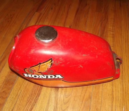 1143554d1387493702-hos-builds-gas-powered-bike-donald-tank1.jpg